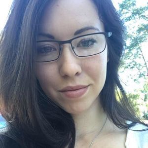 Meet your Posher, Caylea